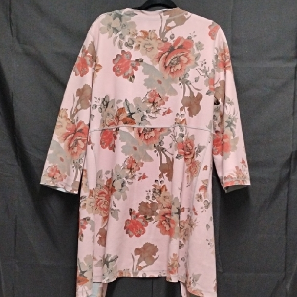 Floral Pink Kimono Robe - Picture 3 of 13
